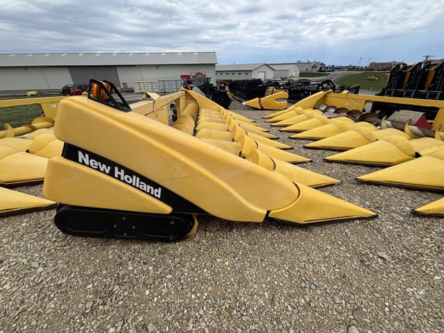 Image of New Holland 98C equipment image 3