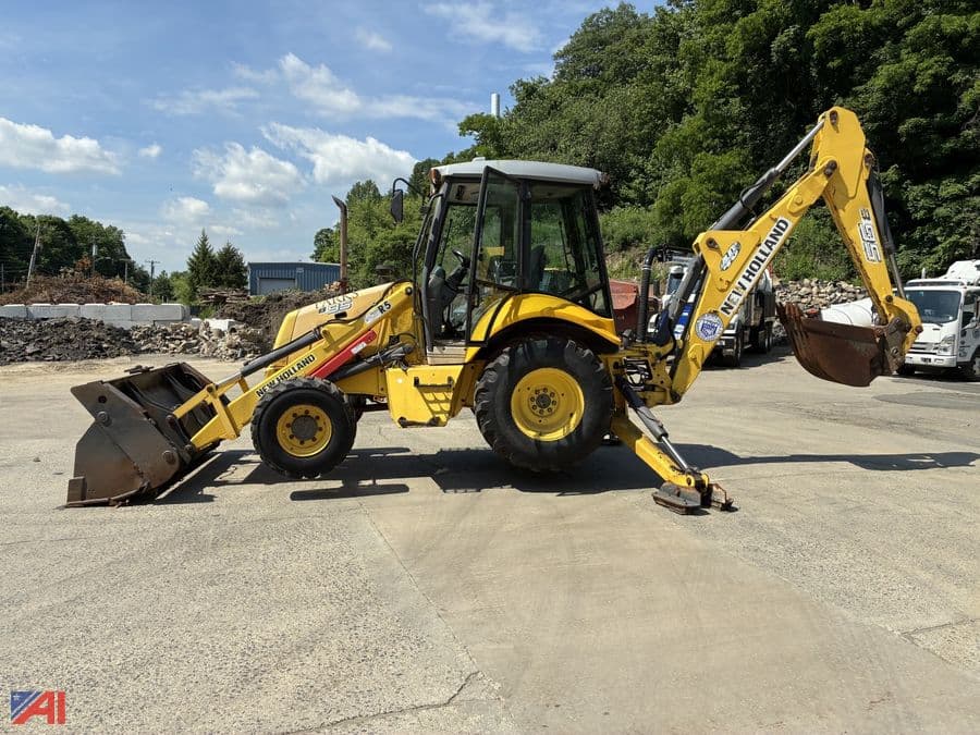 Image of New Holland B95 Primary image
