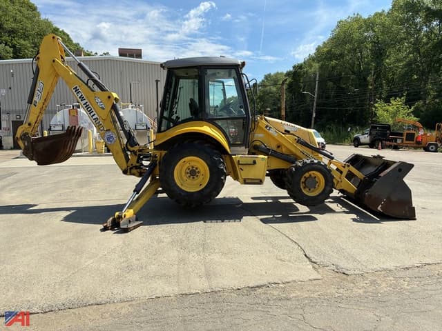 Image of New Holland B95 equipment image 4