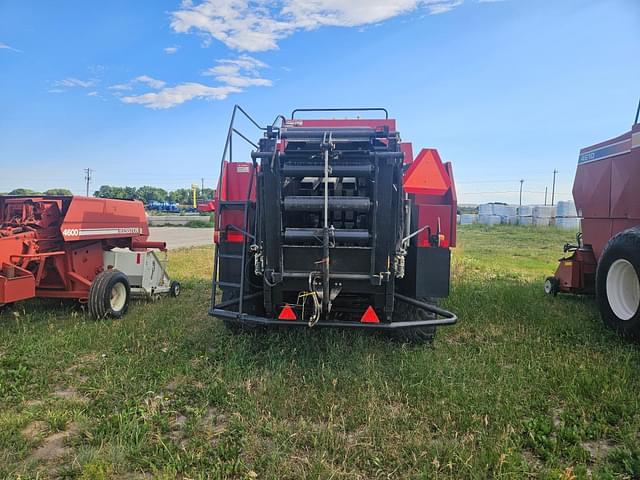 Image of New Holland BB940A equipment image 4