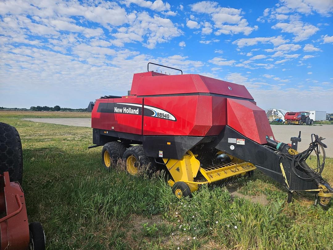 Image of New Holland BB940A Primary image