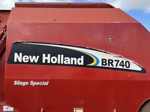 2004 New Holland BR740 Silage Special Image