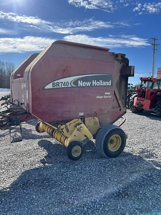 Image of New Holland BR740 Silage Special equipment image 1