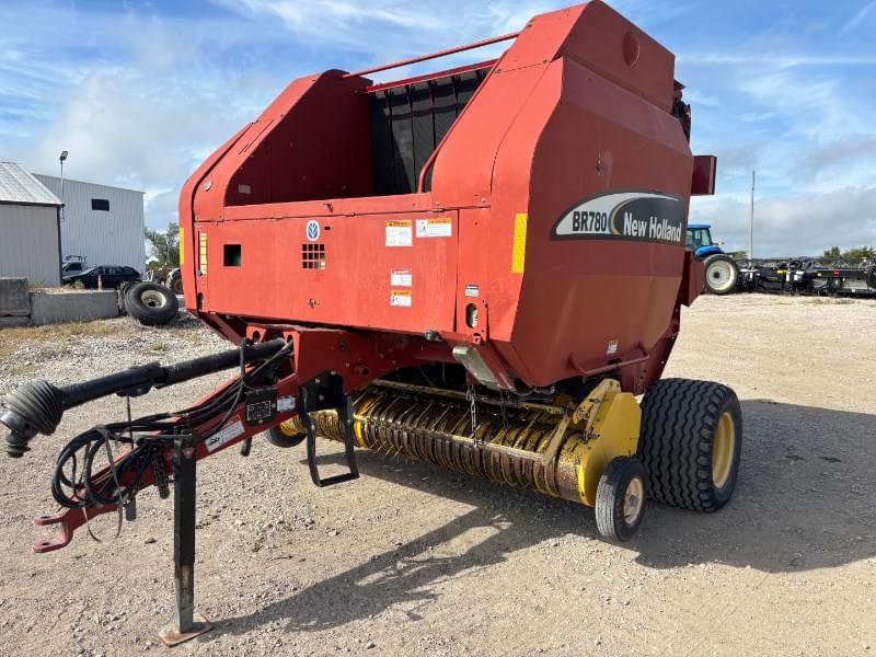 Image of New Holland BR780 Primary image