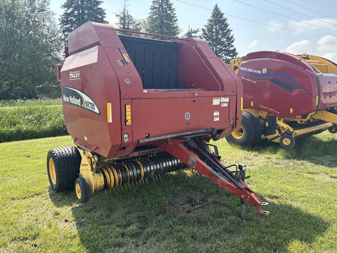 Image of New Holland BR780 Primary image