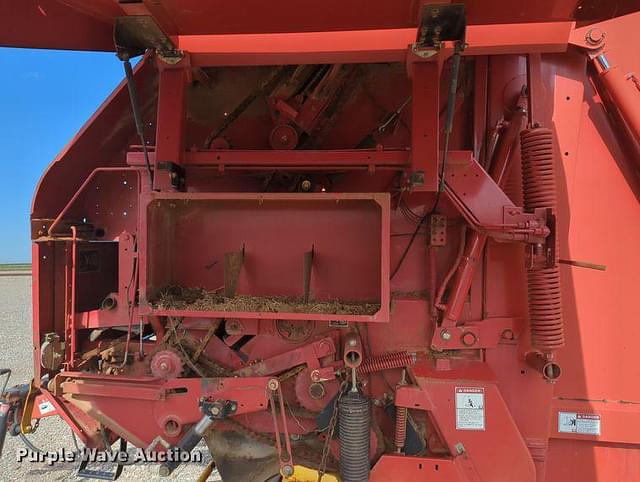 Thumbnail image New Holland BR780 15