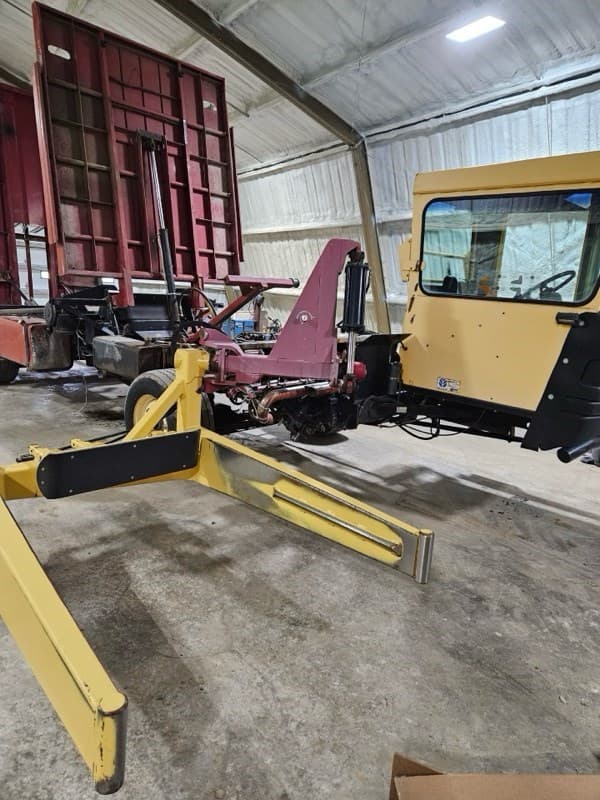 Image of New Holland BW28 Image 1