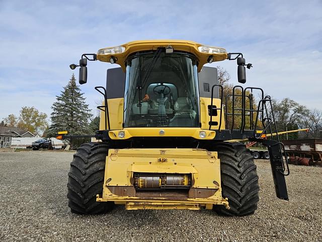 Image of New Holland CR960 equipment image 1