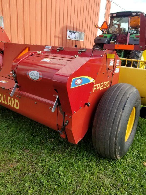 2004 New Holland FP240 Harvesting Forage Harvesters Pull Type for
