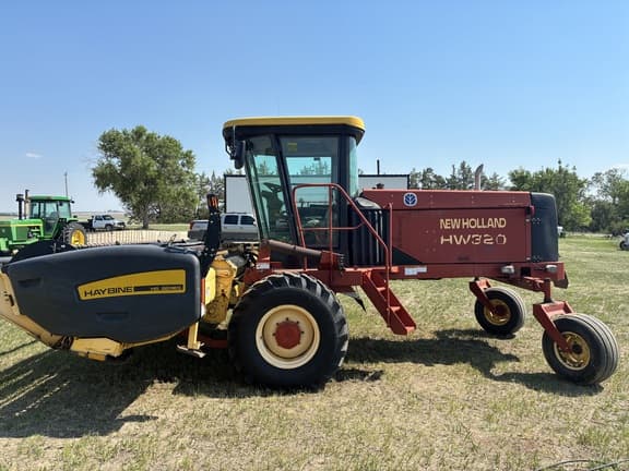 Image of New Holland HW320 equipment image 1