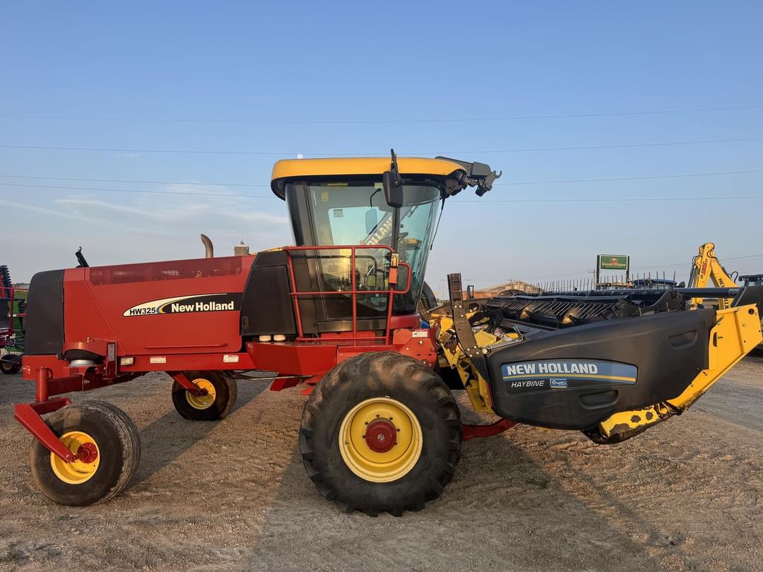 Image of New Holland HW325 Primary image