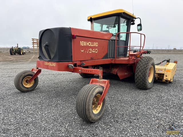 Image of New Holland HW340 equipment image 2