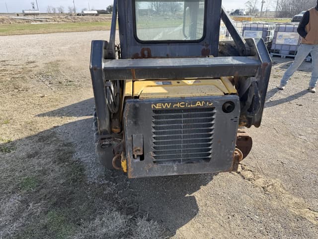 Image of New Holland LS140 equipment image 4