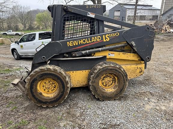 Image of New Holland LS180 equipment image 1