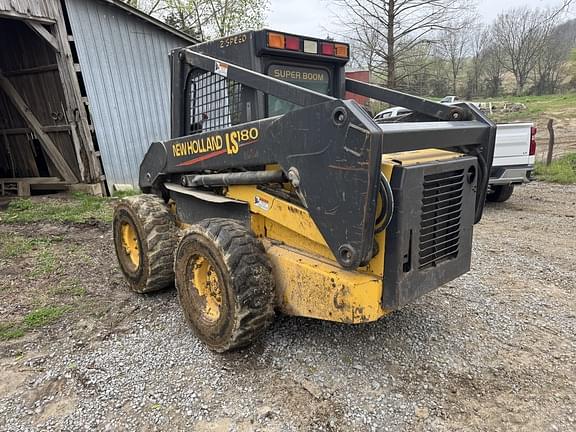 Image of New Holland LS180 equipment image 2