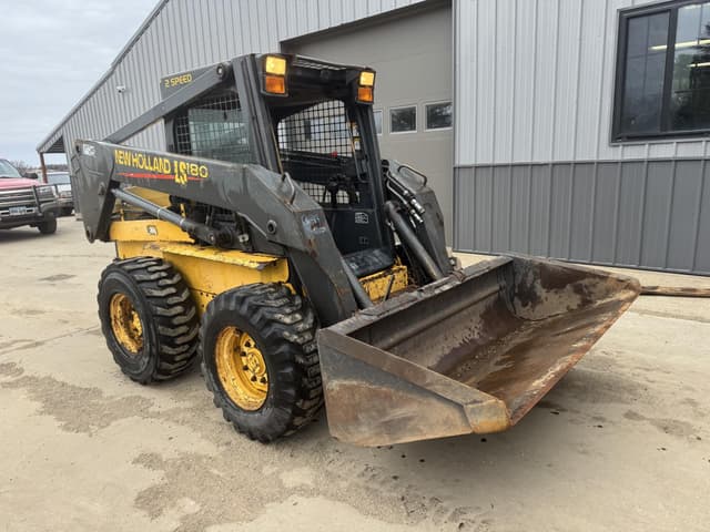 Image of New Holland LS180 equipment image 1