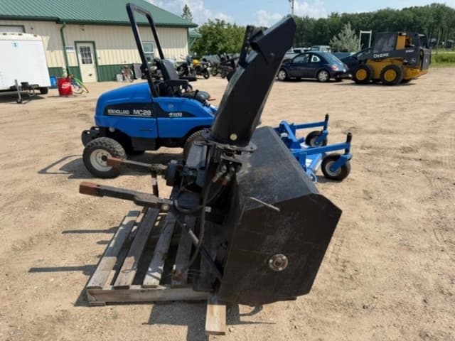 Image of New Holland MC28 equipment image 3