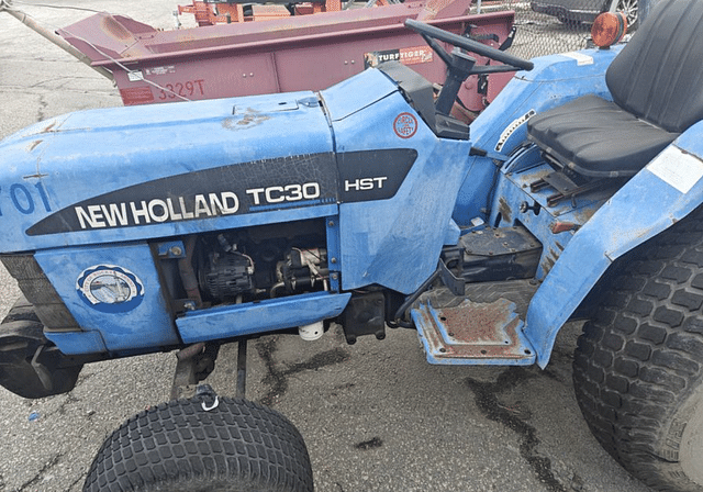 Image of New Holland TC30 equipment image 1