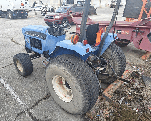 Image of New Holland TC30 equipment image 2