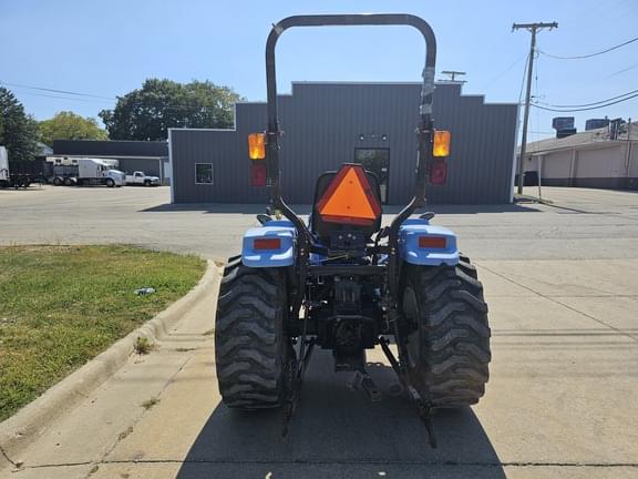 Image of New Holland TC33DA equipment image 3