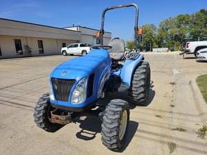 2004 New Holland TC33DA Image