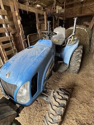 2004 New Holland TC33DA Image