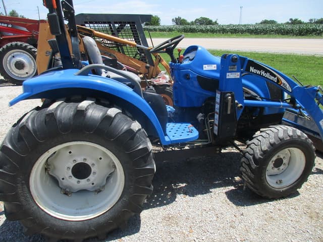 Image of New Holland TC40A equipment image 3