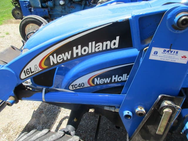 Image of New Holland TC40A equipment image 4