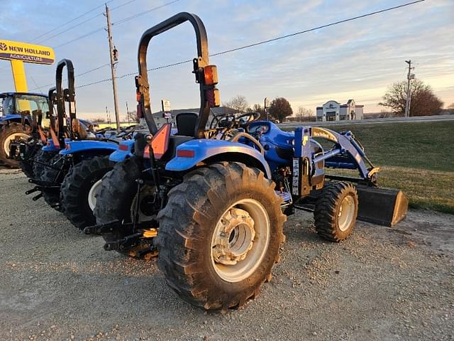 Image of New Holland TC45DA equipment image 2