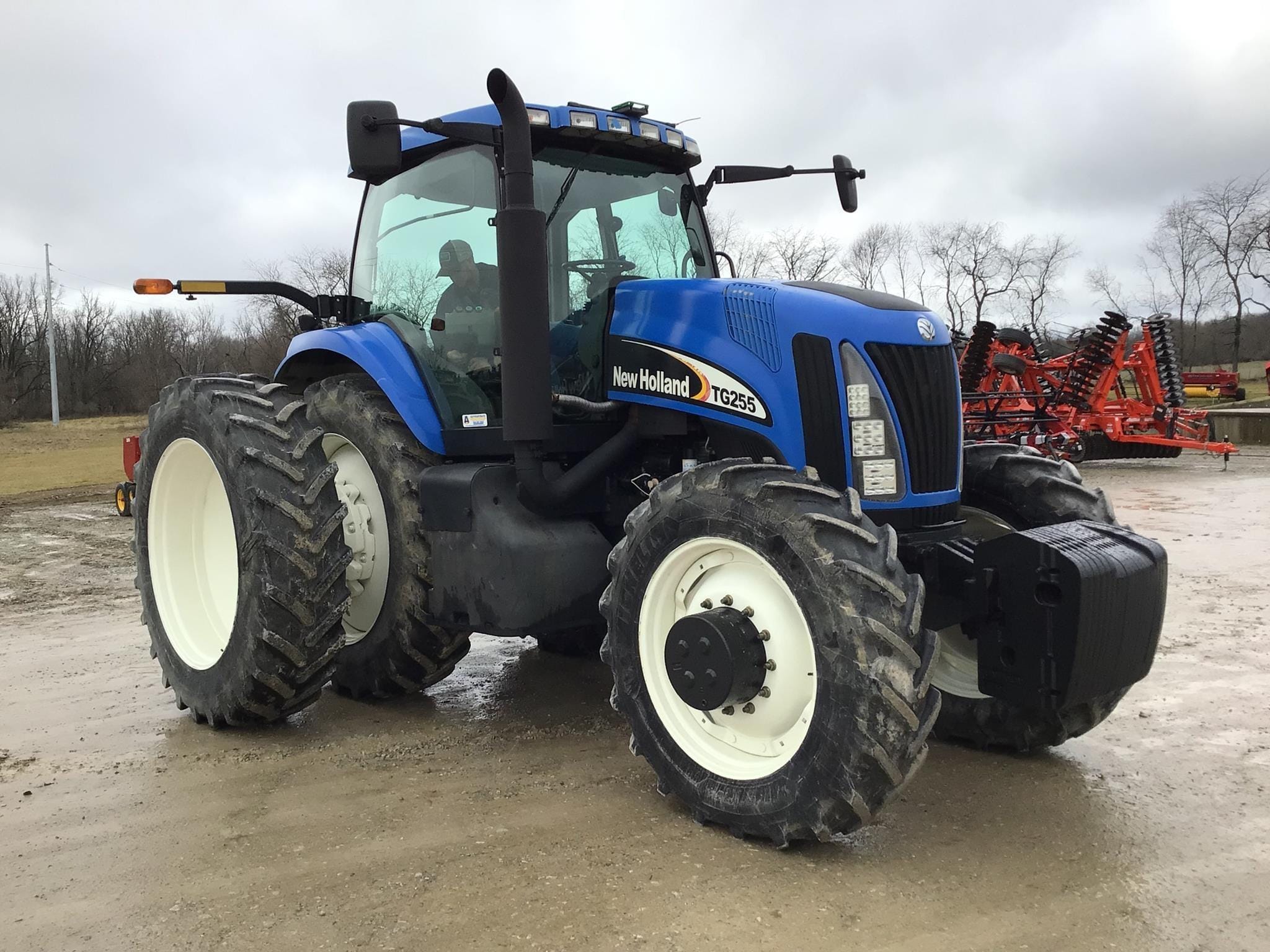 2004 New Holland TG255 Equipment Image0
