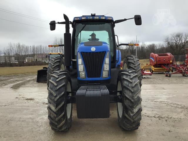 Image of New Holland TG255 equipment image 4