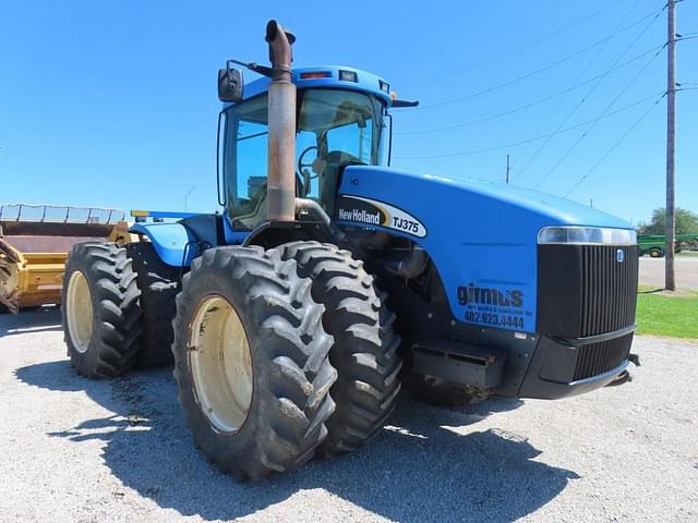 Image of New Holland TJ375 equipment image 3