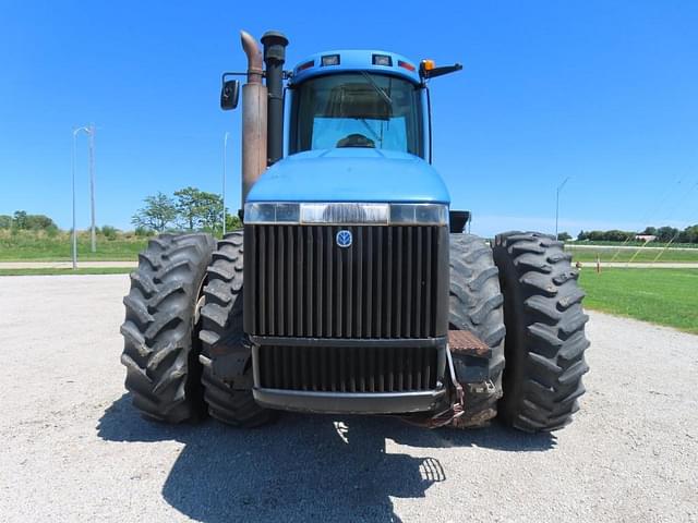 Image of New Holland TJ375 equipment image 2