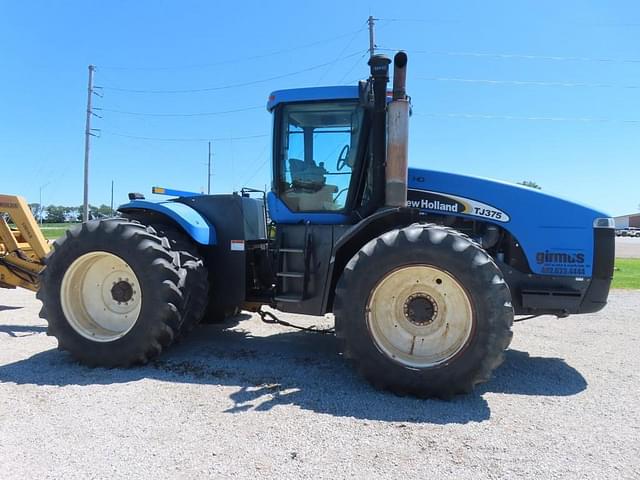 Image of New Holland TJ375 equipment image 4