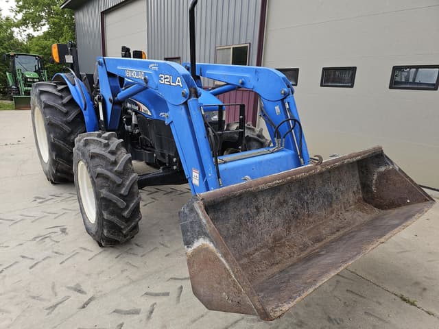 Image of New Holland TN65 equipment image 3