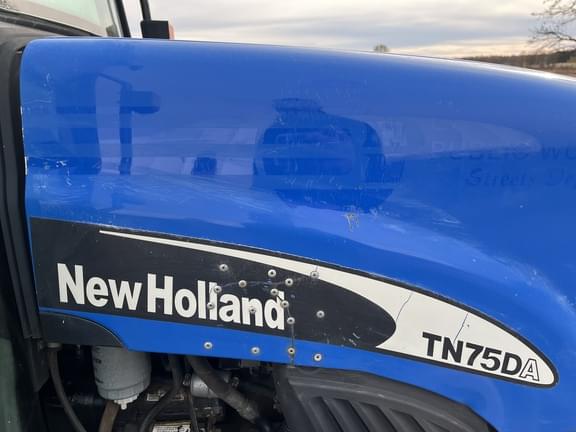 Image of New Holland TN75DA equipment image 3