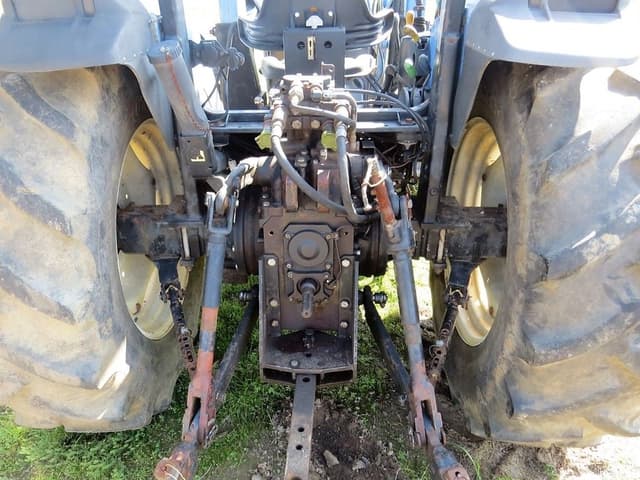 Image of New Holland TN75SA equipment image 4