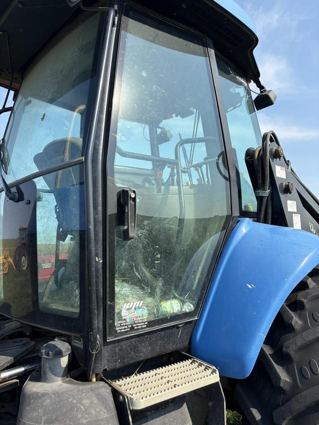 Image of New Holland TV145 equipment image 4