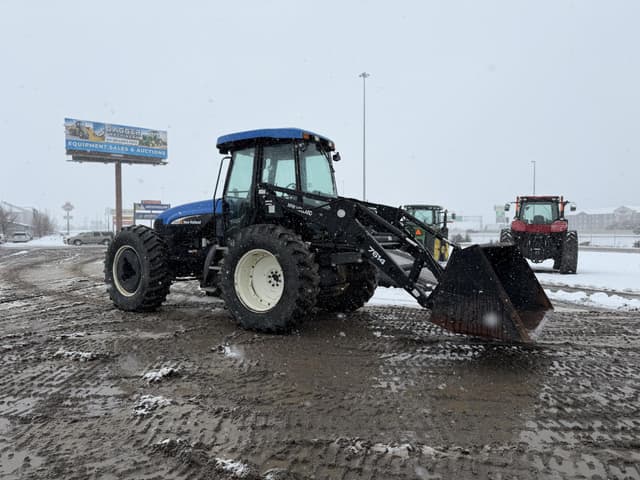 Image of New Holland TV145 equipment image 2