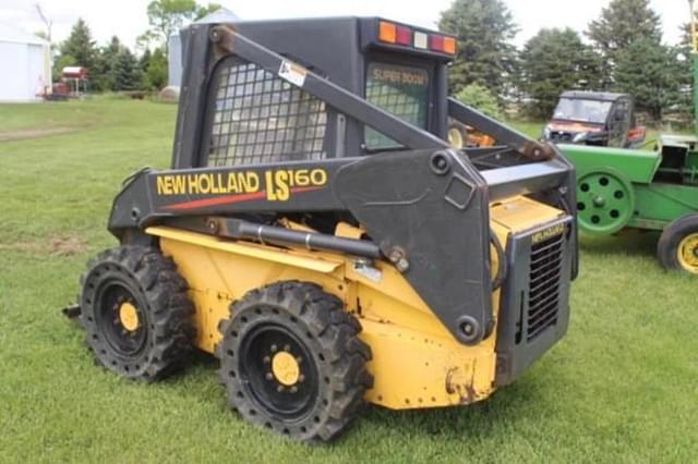 Image of New Holland LS160 equipment image 4