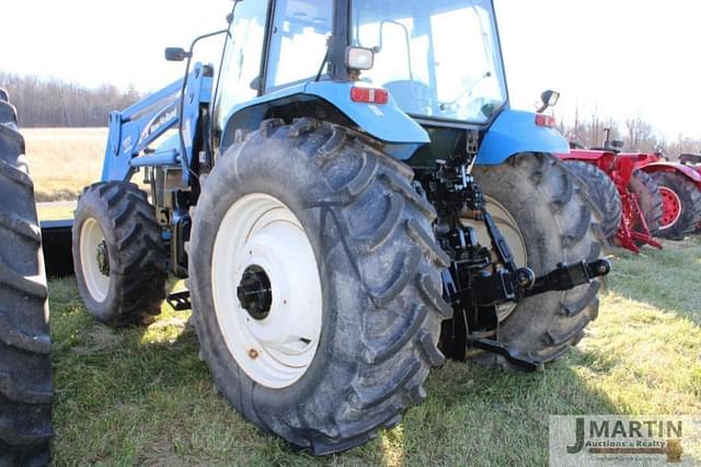 Image of New Holland TM140 equipment image 3