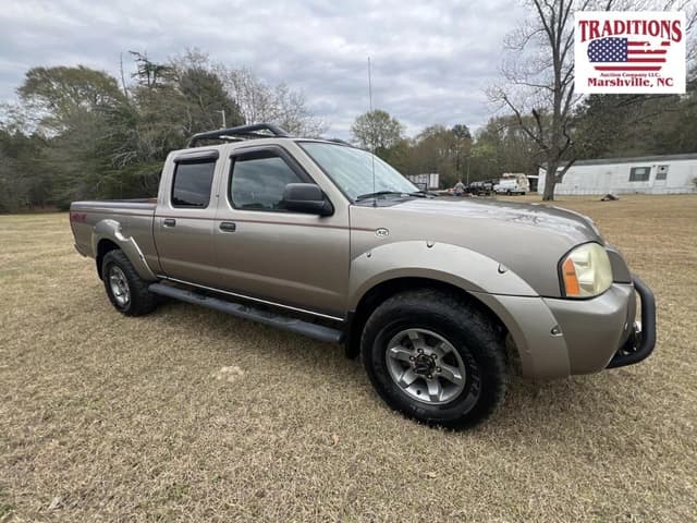 Image of Nissan Frontier equipment image 4