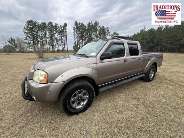 Image of Nissan Frontier equipment image 2