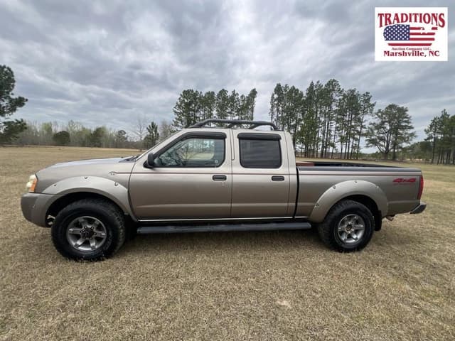Image of Nissan Frontier equipment image 1