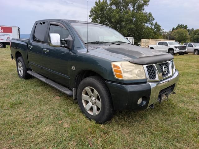 Image of Nissan Titan equipment image 2
