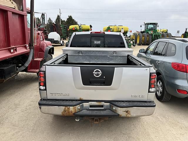 Image of Nissan Titan equipment image 4