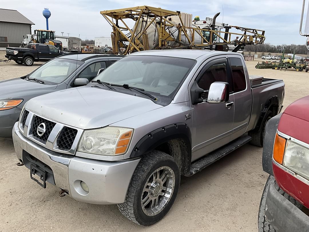 Image of Nissan Titan Primary image