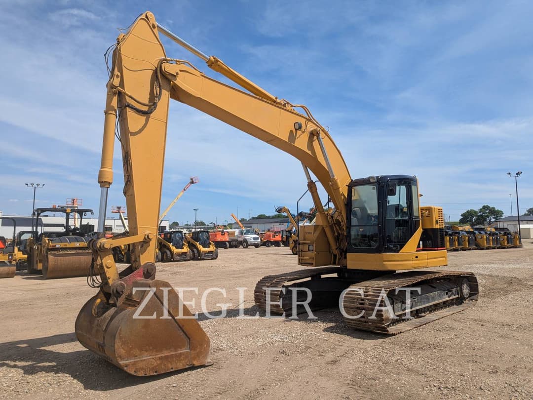 Image of Caterpillar 321C Primary image