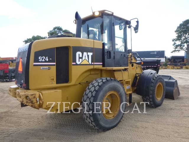 Image of Caterpillar 924G equipment image 2