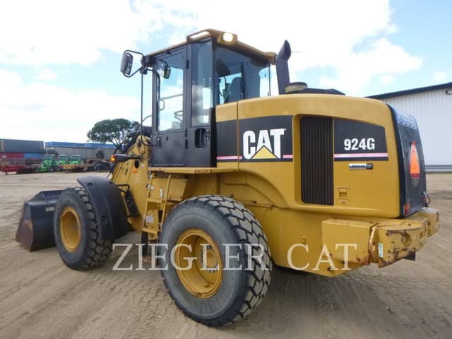 Image of Caterpillar 924G equipment image 3